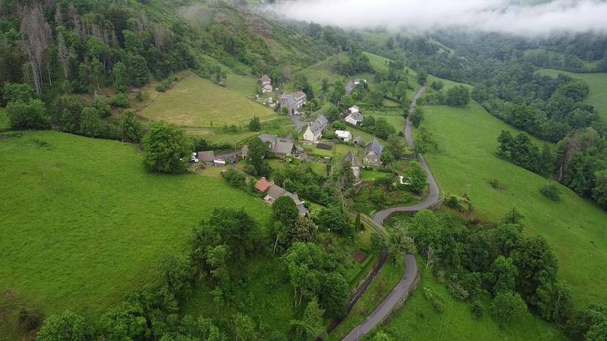 Location de vacances pour 2 personnes, avec jardin et vue dans Girgols