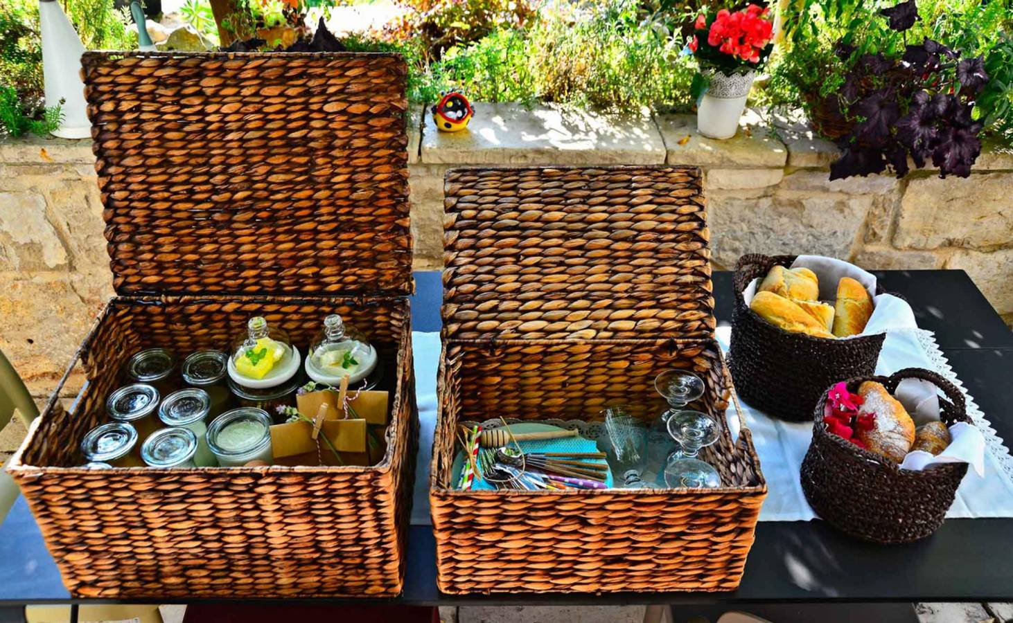 Elegant Central Split House | Villa Janski Central | Free Electric Car Hire Included | 2 Bedrooms | Cave Pool - Great Garden Area in Split, Split-Dalmatia