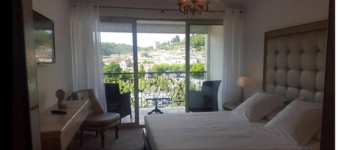 Hôtel pour 2 personnes, avec terrasse et vue à Riez - 2