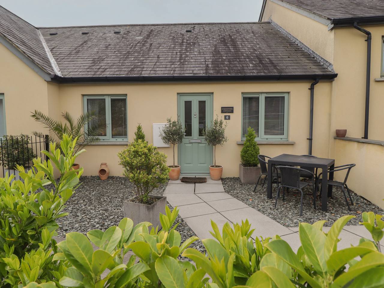 Appartement entier, Cornstore Cottage in Pembroke, Pembrokeshire