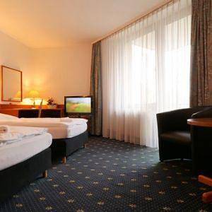 Einzelzimmer, Dusche, Wc, Balkon in Bad Nenndorf, Landkreis Schaumburg