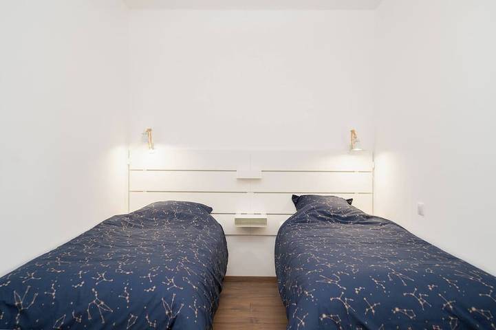 Gîte pour 4 personnes, avec piscine et jardin dans Calanque de Cap Rousset - 3