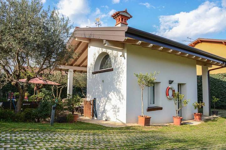 Villa per 4 persone, con giardino, con animali domestici in Padenghe sul Garda