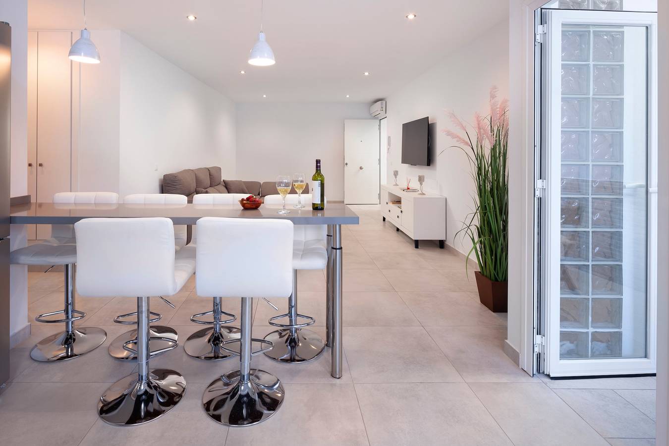 Apartamento entero, Apartamento "El Monte" con terraza privada y Wi-Fi in Cómpeta, Provincia de Málaga