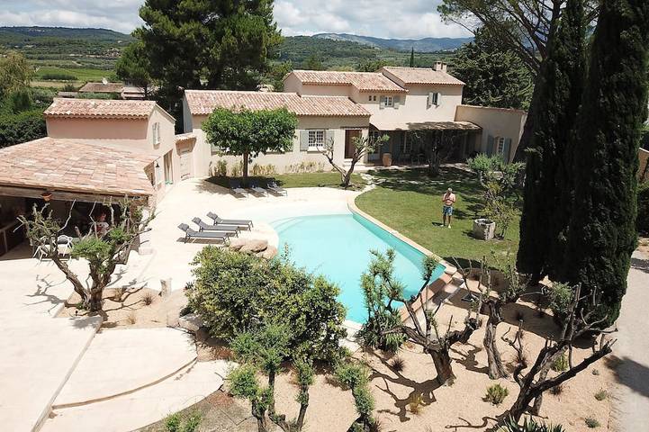 Location de vacances pour 14 personnes, avec Terrasse et Jardin à Modène