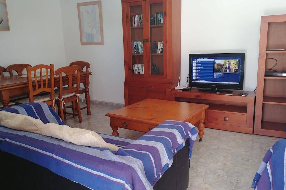 Casa Juan, 3 habitaciones con aire acondicionado, 2 baños, piscina privada climatizada en invierno in Puerto del Carmen, Tías