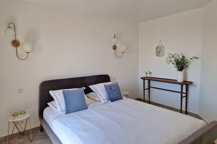 Location de vacances pour 8 personnes, avec jardin et jacuzzi, animaux acceptés dans Plage de Fautea - 2