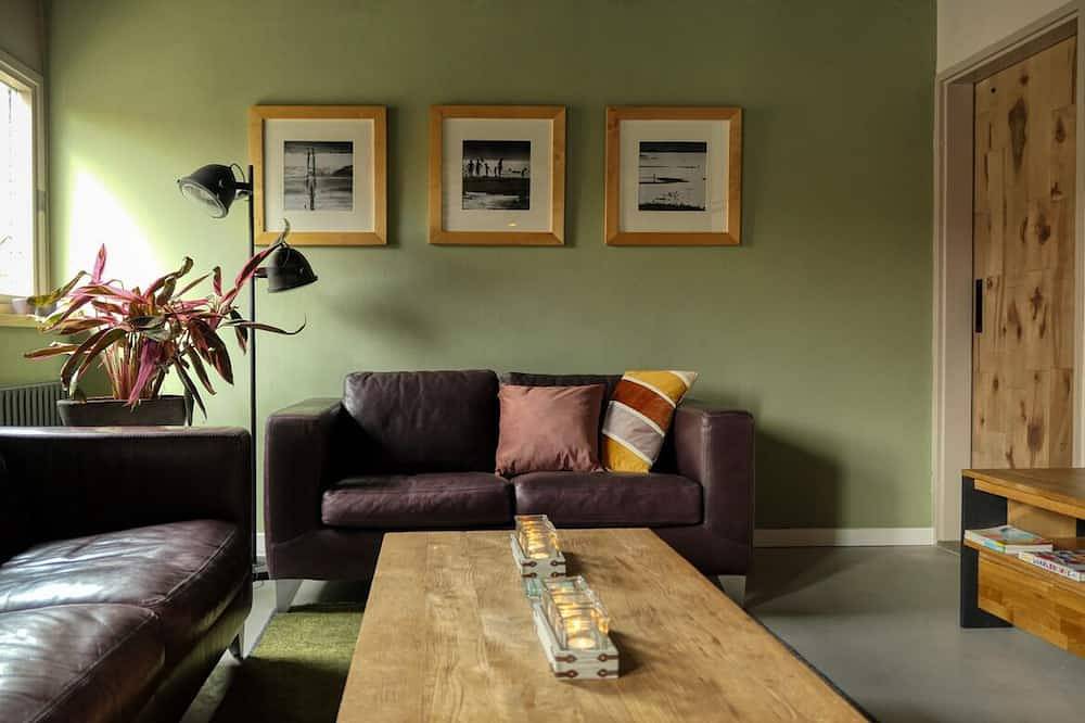 Geheel appartement, Je zoekt een Heerlijk Ruim 4 persoons Appartement aan de Oosterschelde? in Yerseke, Nederlandse Noordzeekust