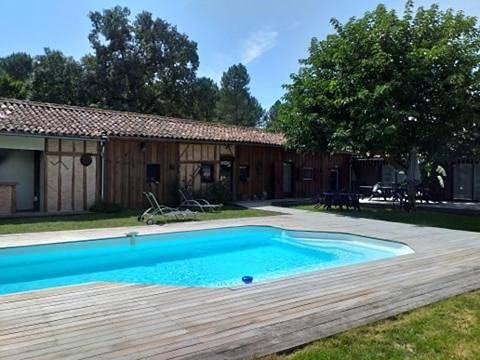 Maison de campagne pour 6 personnes, avec Terrasse et Jardin ainsi que Piscine et Vue à Giscos