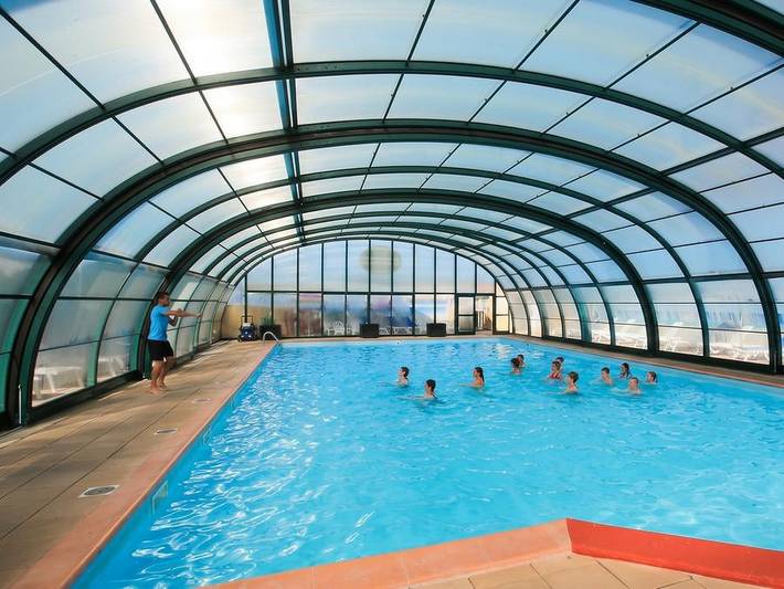 Camping pour 4 personnes, avec bassin pour enfant
