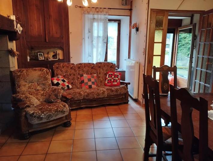 Location de vacances pour 5 personnes, avec vue et jardin à Menet - 4