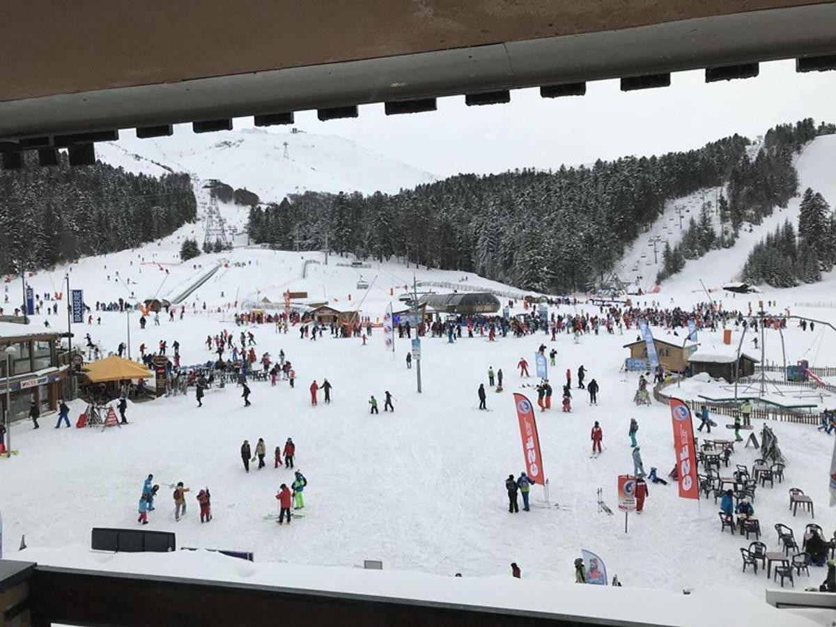 Appartement entier, Studio Rénové avec Balcon Sud, Pistes & Commerces à Proximité - Fr-1-787-59 in Le Lioran, Laveissière