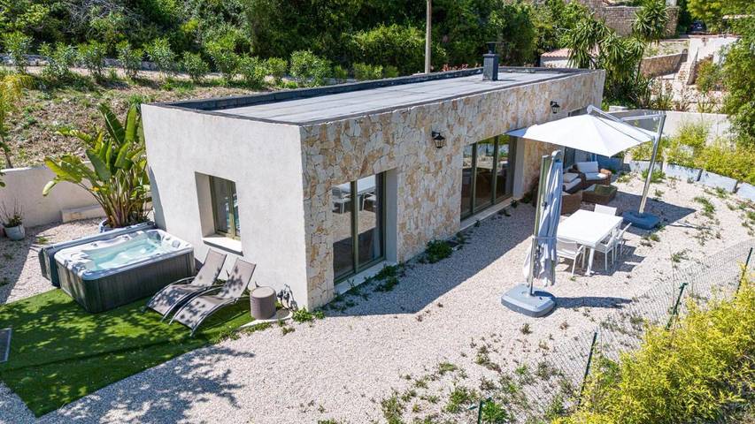 Villa pour 4 personnes, avec jacuzzi et jardin à Cagnes-sur-Mer