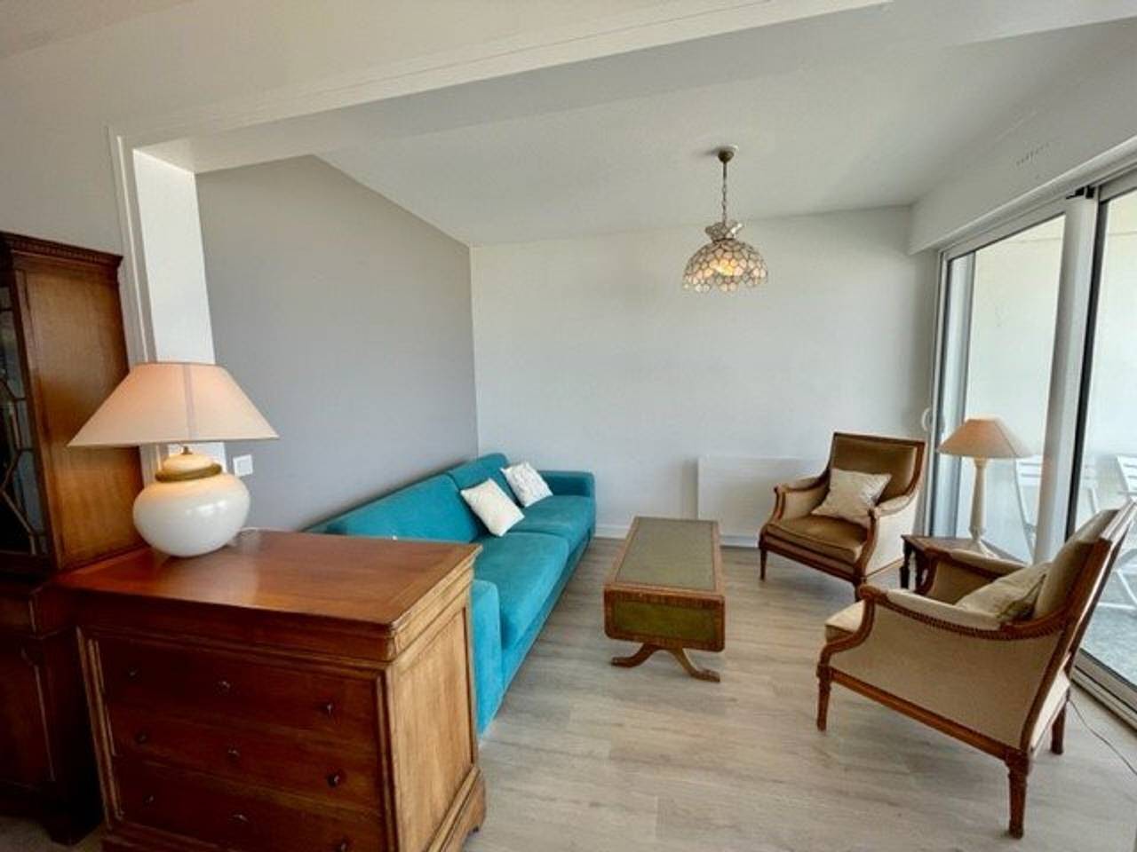 Ganze Wohnung, Quiberon - Großes 2Zi App - Südbalkon - 70m² - Strand & Zentrum - Parkplatz & Wifi in Quiberon, Côte des Mégalithes