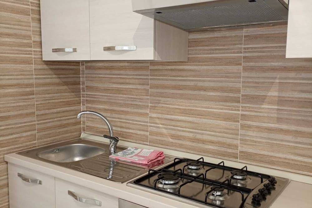 Appartamento intero, \"A casa di Rosa\" appartamento a pochi passi dal mare in Mola di Bari, Provincia di Bari