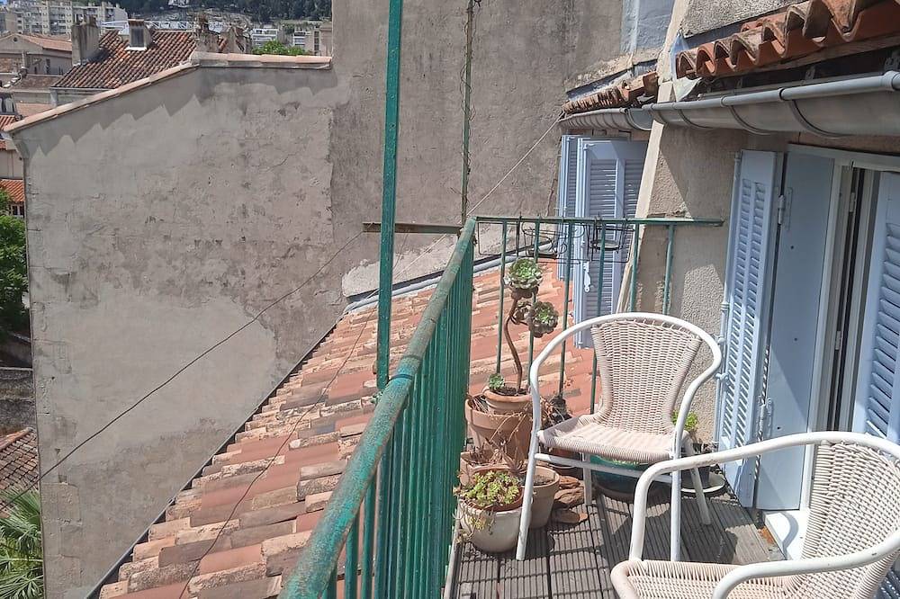 Chambre dans appartement central et calme\n\nroom in central and quiet apartment in Marseille, Région de Marseille