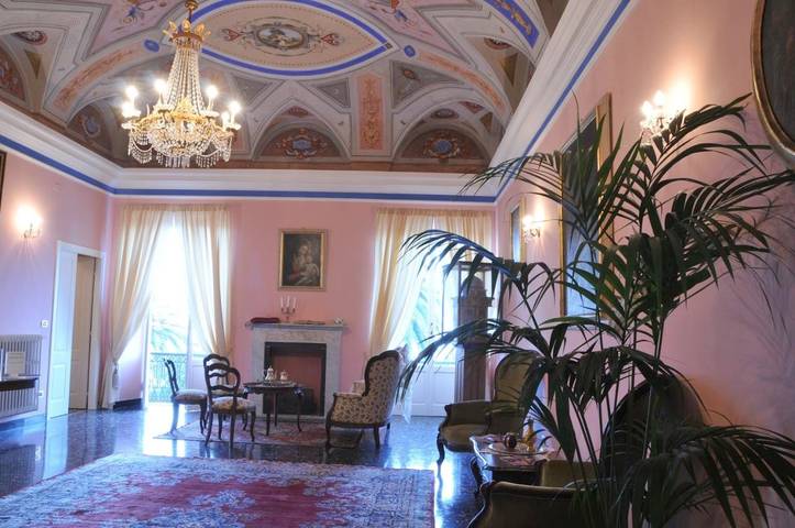 Chambre d’hôte pour 3 personnes, avec Balcon ainsi que Terrasse et Vue à Noli