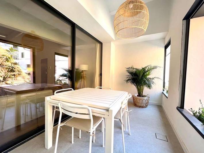 Apartamento vacacional entero, Planta baja con encanto a 200m playa y tren in Platja de les Escaletes (Sant Pol de Mar), Sant Pol de Mar