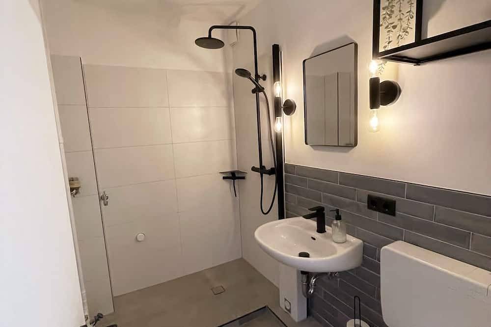 Ganze Wohnung, Modern holiday apartment with terrace in Büsum in Büsum, Dithmarschen