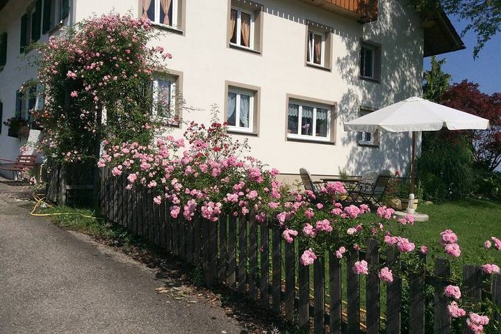 Ferienwohnung für 5 Personen, mit Balkon und Garten