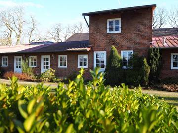 Ferienwohnung für 6 Personen, mit Pool und Garten sowie Ausblick in Eimke