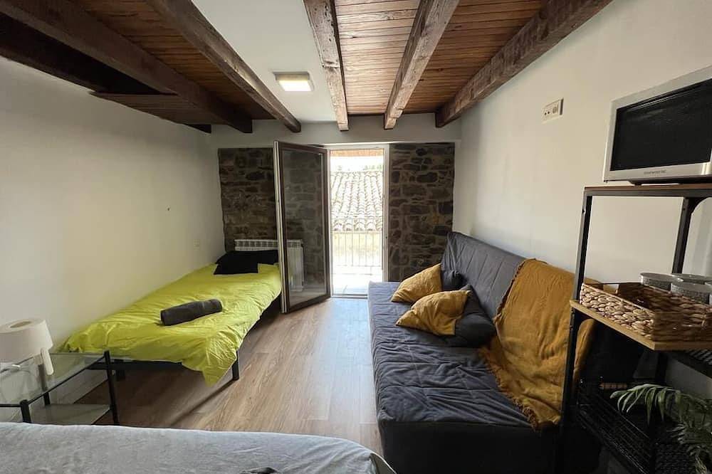 Habitaciones Para 9 Personas en Centro de Biescas in Biescas, Pyrénées espagnoles