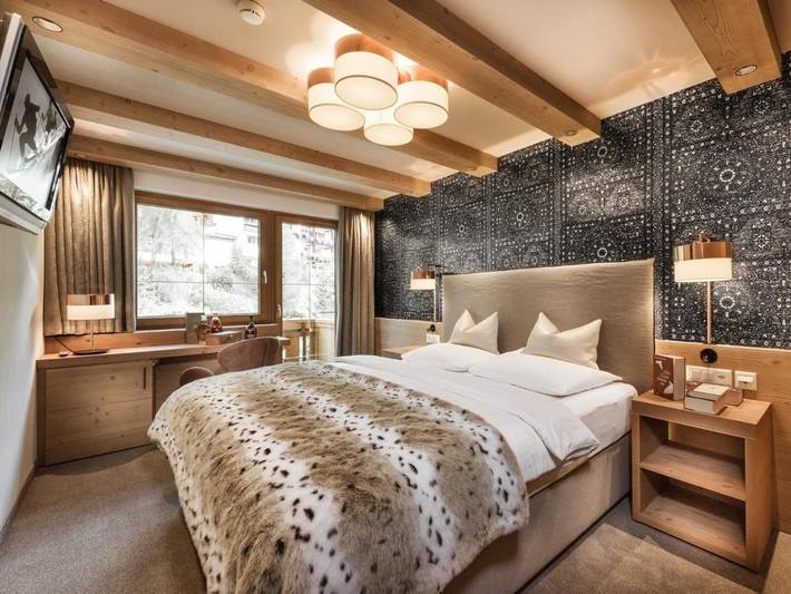 Hotel voor 2 personen, with balkon and whirlpool as well as sauna - 1