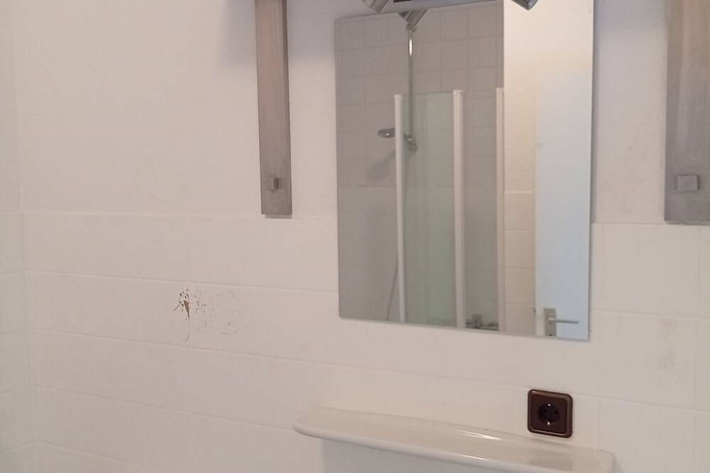 Ganze Wohnung, Altstadtnahe Wohnung & Balkon & ruhig & Nähe Markt in Dülken, Viersen