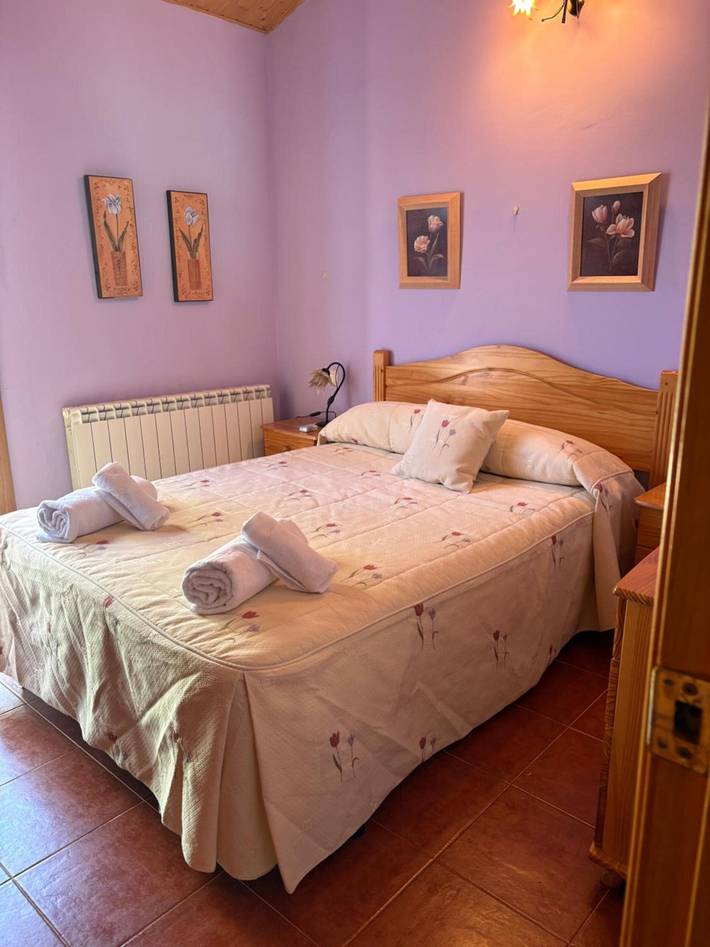 Maison de vacances 'La Cañadilla 11' avec vue sur la montagne, terrasse privée et Wi-Fi in San Martín de la Vega del Alberche, Région d'Ávila