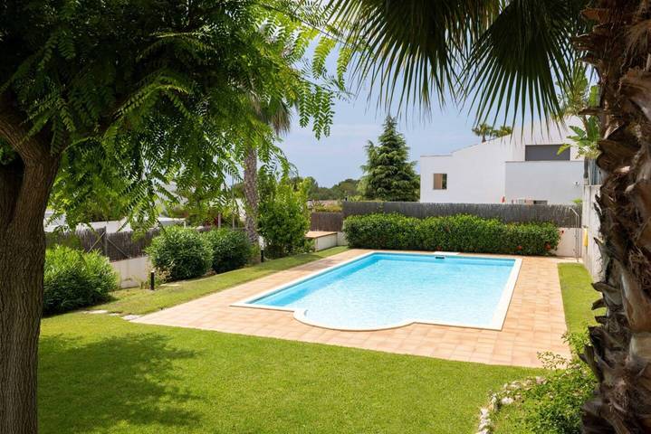 Chalet para 8 personas, con Jardín y Piscina en Bajo Penedés - 2