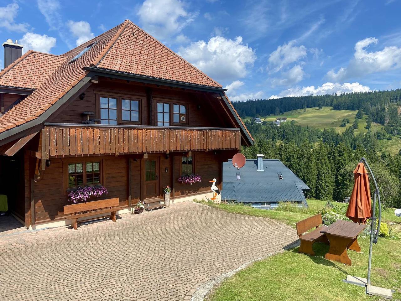 Ganze Ferienwohnung, Ferienwohnung Weideblick - Ferienwohnung Weideblick, 80 qm, 2 Schlafzimmer, 2 Balkone, Terrasse, max. 4 Personen in Blasiwald (Schluchsee), Schluchsee