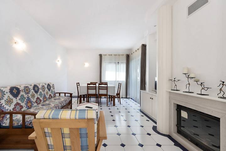 Entire apartment, Apartment "Casa Daniel T2" with Sea View, Balcony & Wi-Fi in São Sebastião, São Gonçalo de Lagos