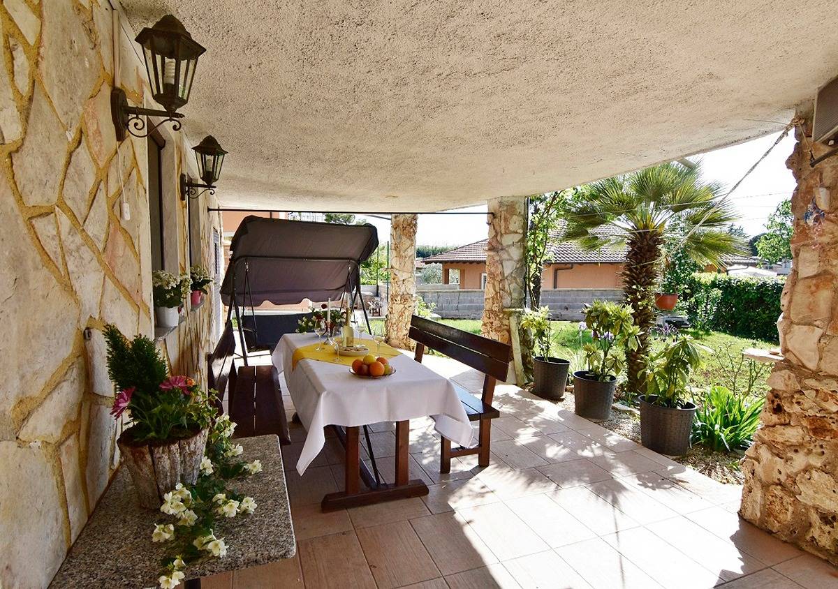 Appartement entier, Appartement d'une chambre avec la terrasse Savudrija, Umag A-13589-b in Umag, Région d'Umag