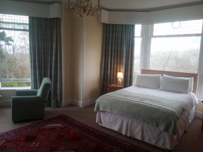Holiday letting for 2 people, with Terrace and Garden as well as View in Strathpeffer
