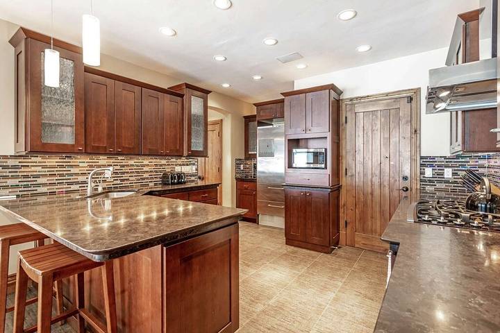 Ferienhaus für 8 Personen, mit Whirlpool und Balkon sowie Pool - 1