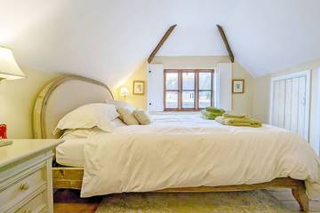 Holiday Home for 3 People in Chichester, West Sussex, Photo 2