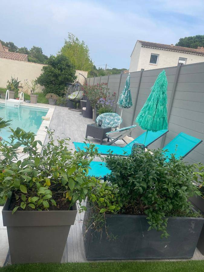 Maison d’hôte pour 2 personnes, avec piscine ainsi que jardin et vue à Fréjus - 2