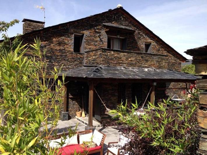 Casa rural para 16 personas, con vistas además de piscina y jardín en Sierra De Ayllón - 3
