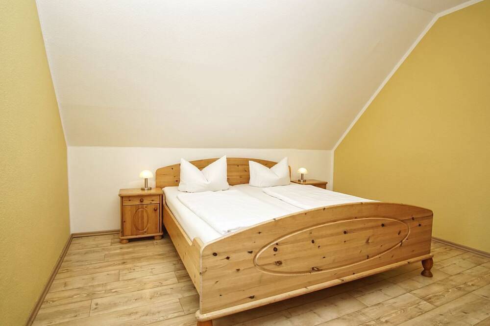 Ganze Wohnung, Gemütliche Ferienwohnung in Wassernähe - Ferienhaus Stark Ferienwohnung 03 - in Ralswiek, Bergen auf Rügen und Umgebung