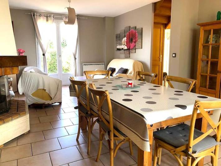 Location de vacances pour 8 personnes, avec vue et jardin à Champcueil - 2