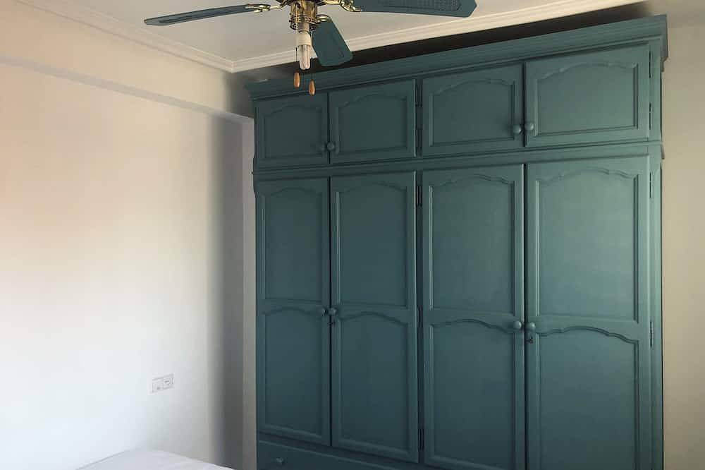 Entire apartment, Almería Centro in Almería, Costa de Almería