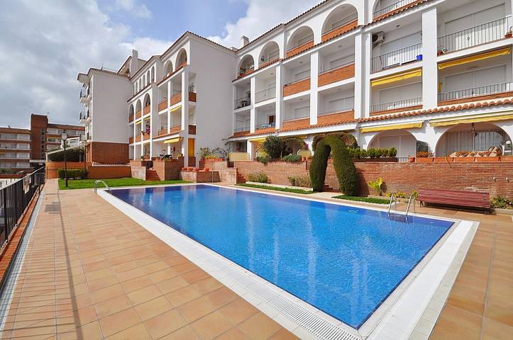 Ferienwohnung für 4 Personen, mit Pool und Meerblick sowie Terrasse und Garten, mit Haustier in Lloret de Mar - 3