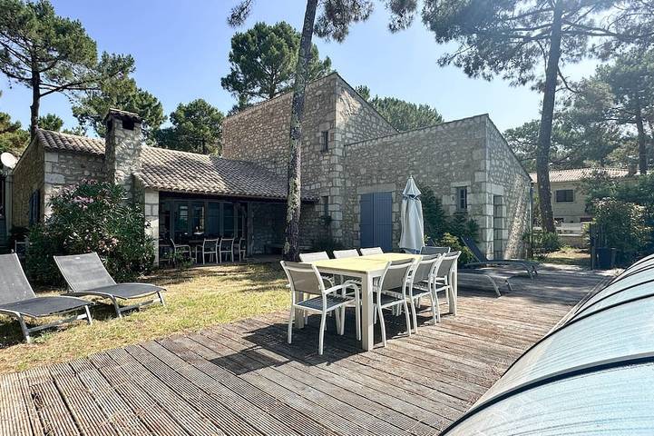 Villa pour 12 personnes, avec jardin, animaux acceptés dans La Palmyre