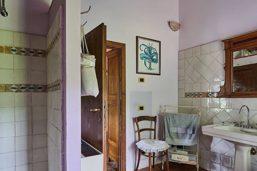 Emozione Toscana, Altopascio, Lucca and Viareggio in Altopascio, Lucca Provinz