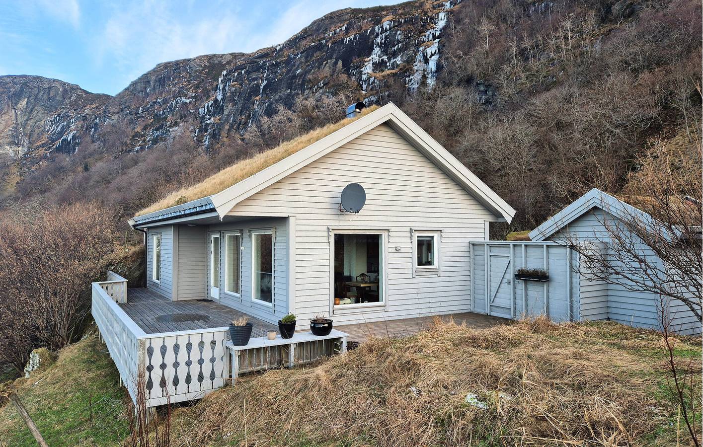 Holiday home for 6 people with terrace in Flora