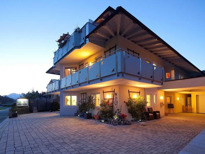 Ferienwohnung für 4 Personen, mit Balkon und Terrasse in Fieberbrunn