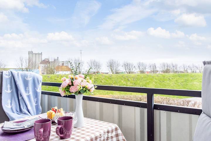 Ferienwohnung für 2 Personen, mit Balkon und Garten