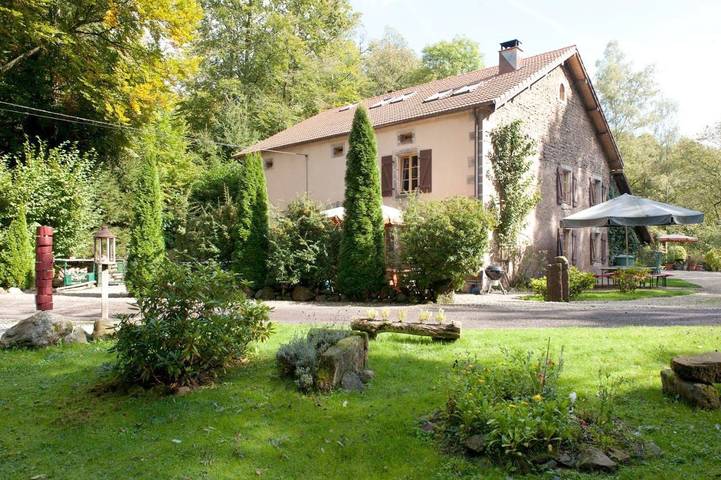 Chambre d’hôte pour 2 personnes, avec Terrasse et Jardin ainsi que Vue sur le lac et Vue dans Meurcourt