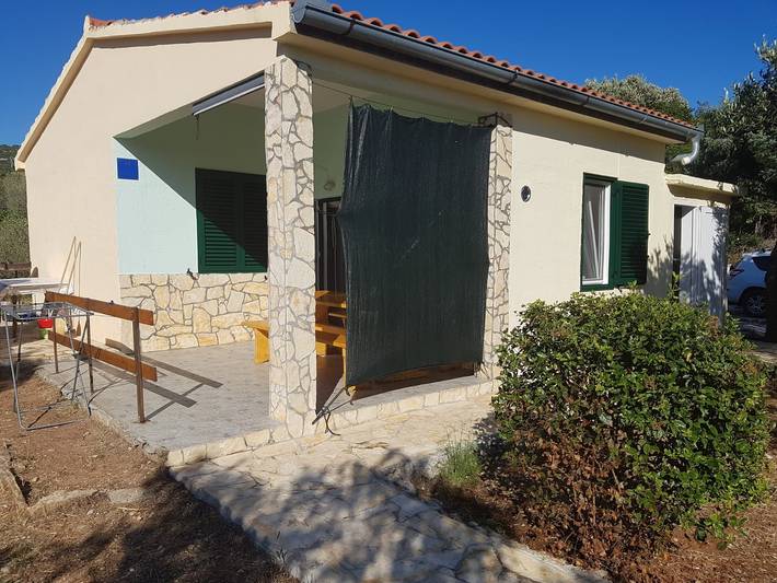 2-Zimmer-Haus am Strand Bucht Zuborovica, Pasman K-321 in Nevidane, Pasman