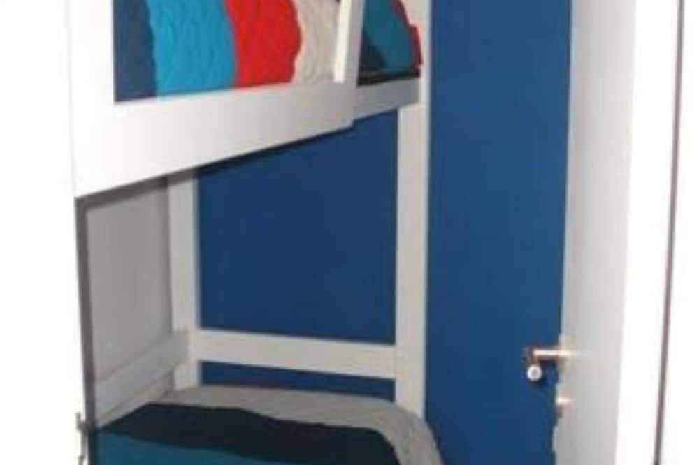 Entire apartment, Troia Resort T0 / T1 - 100 meters from the beach and supermarket (Lisbon 50km) in Praia Tróia Mar, Carvalhal